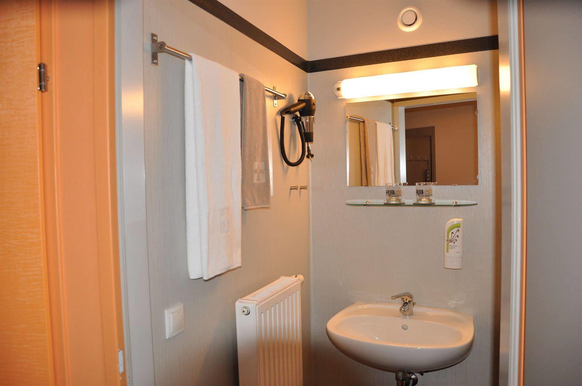 Motel Arbotel 24H Self Check-In Friesach  Exterior foto
